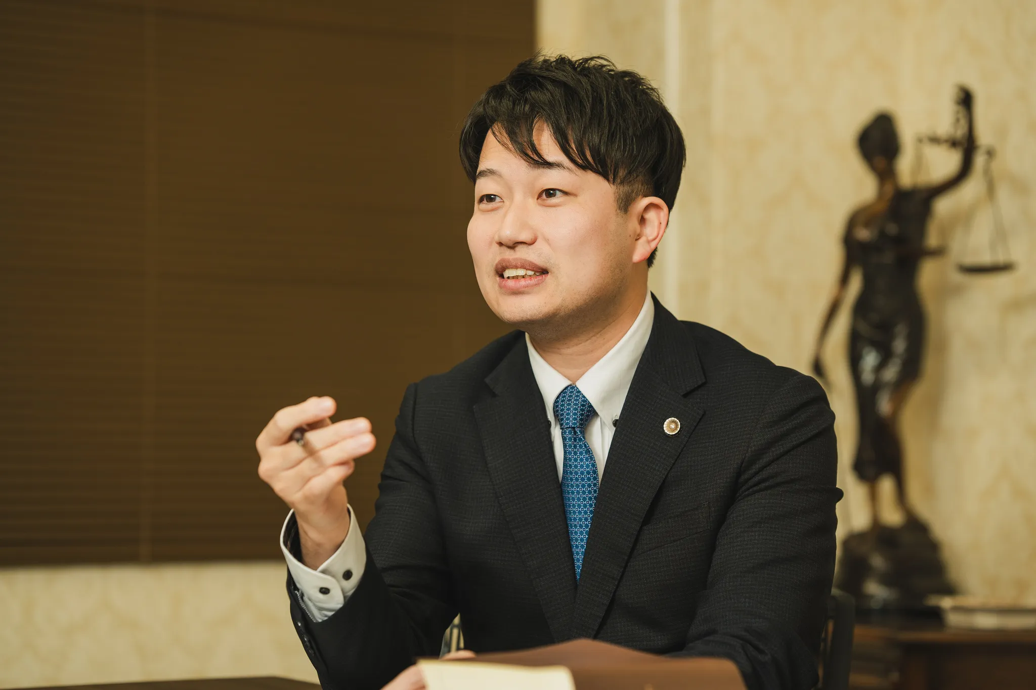 弁護士　青木 佑馬